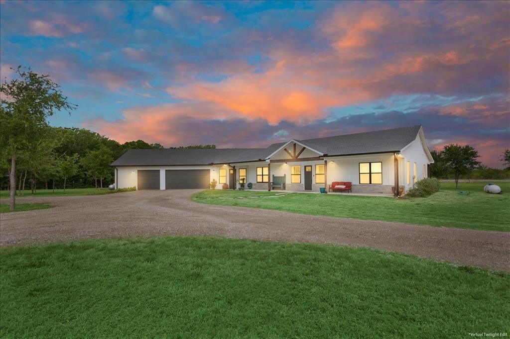 House in Riesel, Texas, United States 1 - 17135510