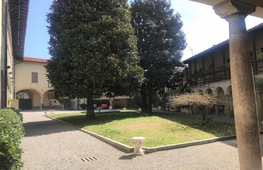 Villa in Calco, Lombardy, Italy 5 - 17645383