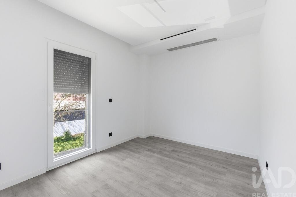 Apartment in Santa Iria de Azoia, Sao Joao da Talha e Bobadela, Lisbon, Portugal 5 - 17329933