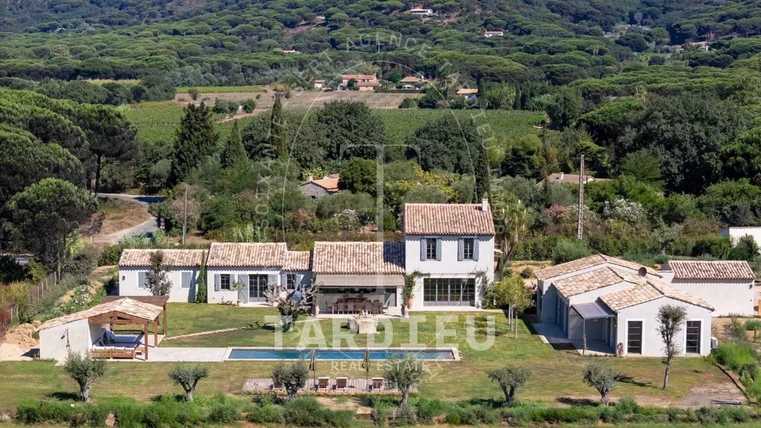 Villa in Ramatuelle, Provence-Alpes-Côte d'Azur, France 2 - 16063660