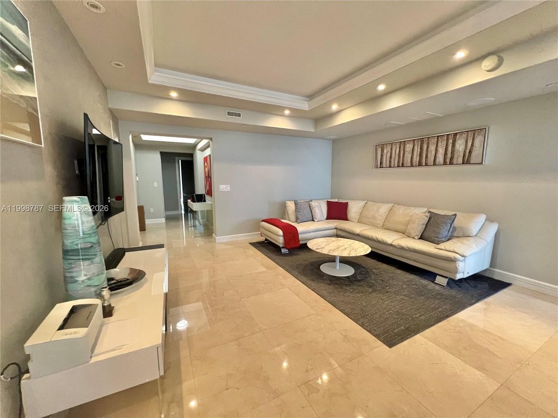 Condo in Sunny Isles Beach, Florida, United States 3 - 17648365