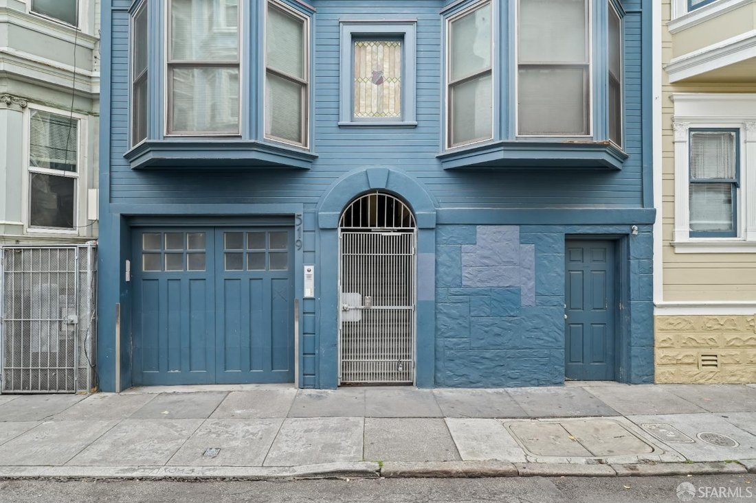 San Francisco, California, United States 3 - 17647799