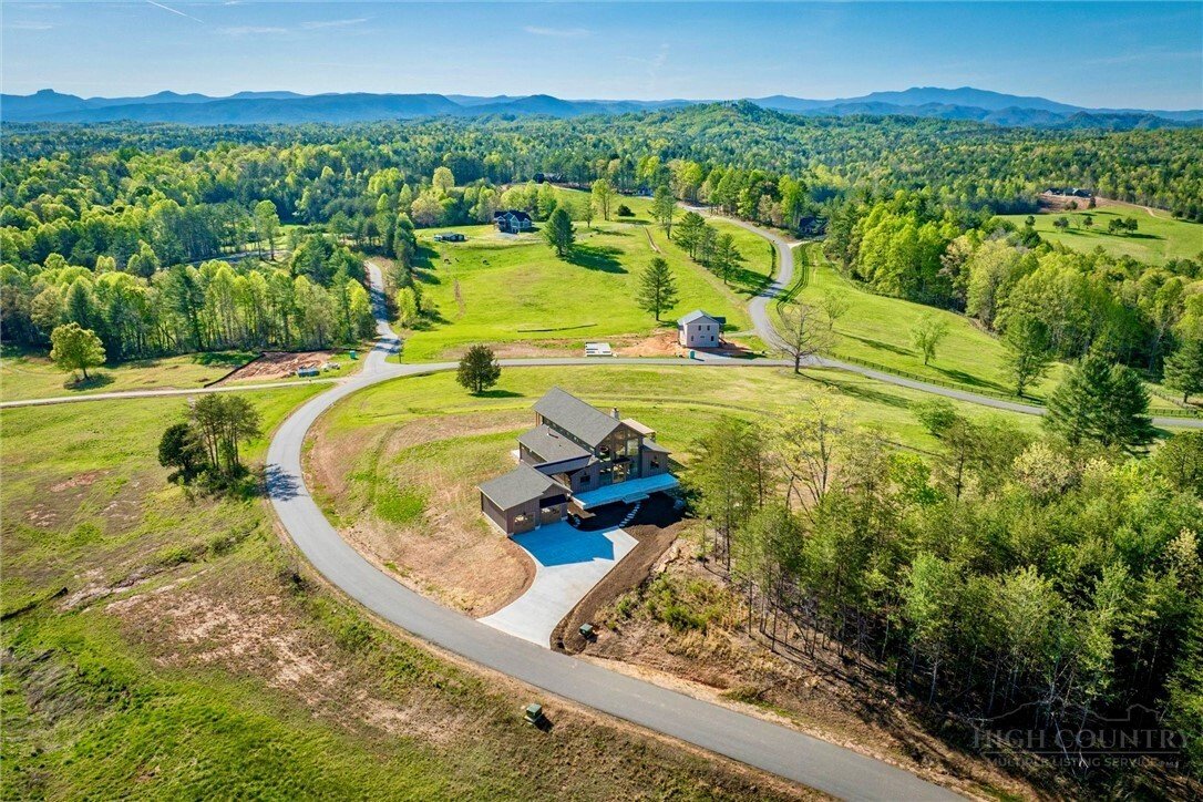 House in Lenoir, North Carolina, United States 5 - 17647765