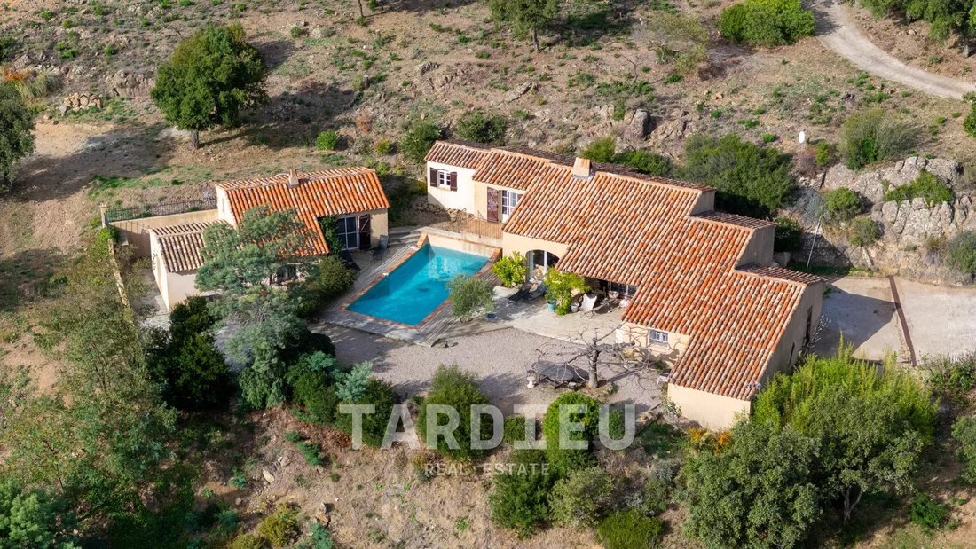House in Le Cannet-des-Maures, Provence-Alpes-Côte d'Azur, France 1 - 16220420