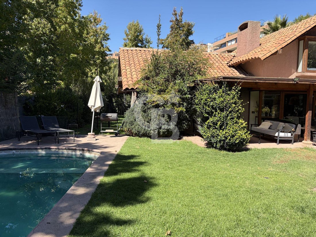House in Lo Barnechea, Santiago Metropolitan Region, Chile 2 - 17646540