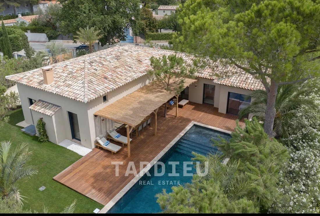 Villa in Zone Ouest Urbaine, Saint-Tropez, France 2 - 17568772