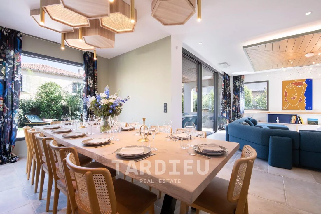 House in Zone Ouest Urbaine, Saint-Tropez, France 3 - 14968108