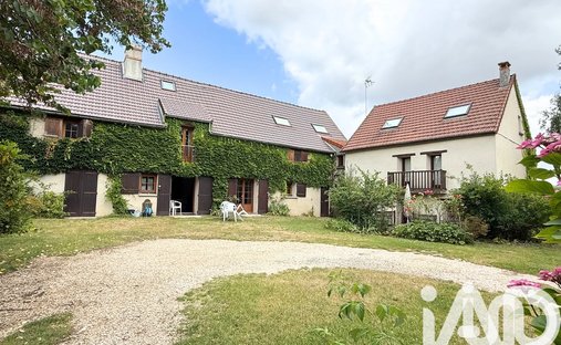 House in Pecqueuse, Ile-de-France, France 1