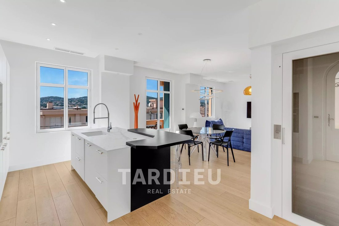 Apartment in Ville-Les Saquedes-Le Bouillonnet, Sainte-Maxime, France 3 - 17558339