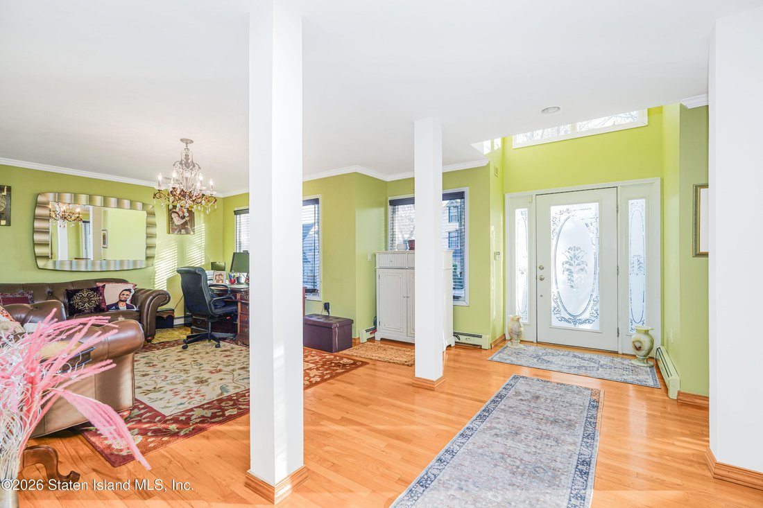 House in New York, New York, United States 4 - 17648575
