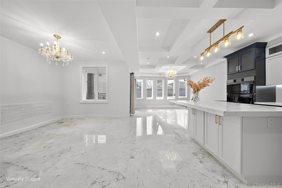 House in New York, New York, United States 5 - 17653812