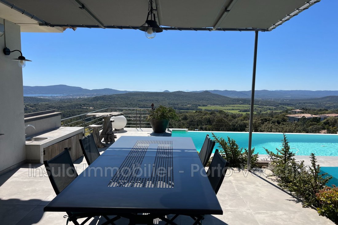 Villa in Porto-Vecchio, Corsica, France 2 - 17329502
