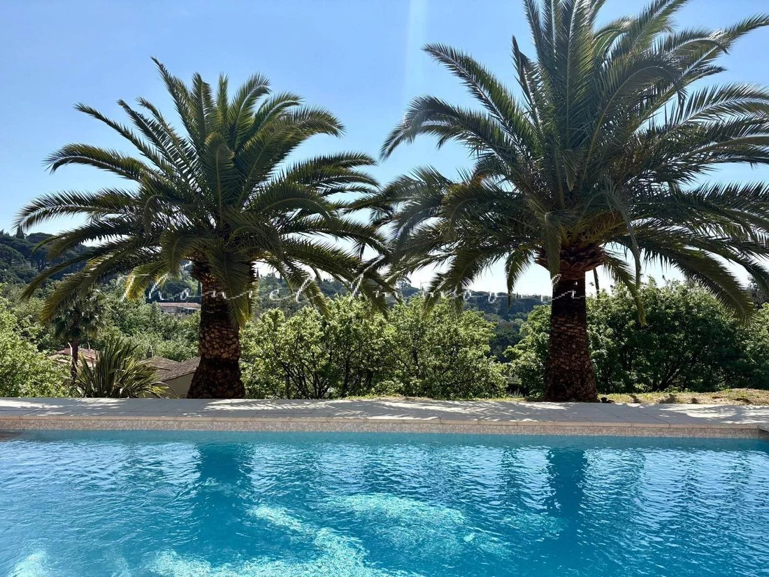 Maison à Grimaud, Provence-Alpes-Côte d'Azur, France 1 - 17602806