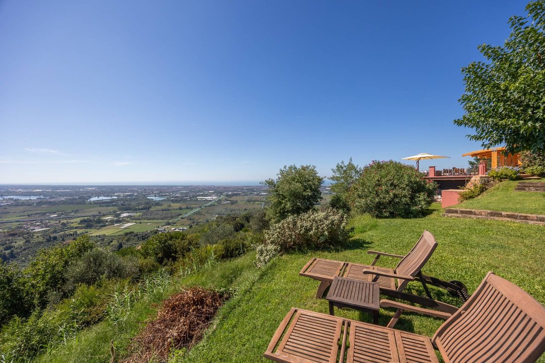 Villa in Massarosa, Tuscany, Italy 4 - 17652818