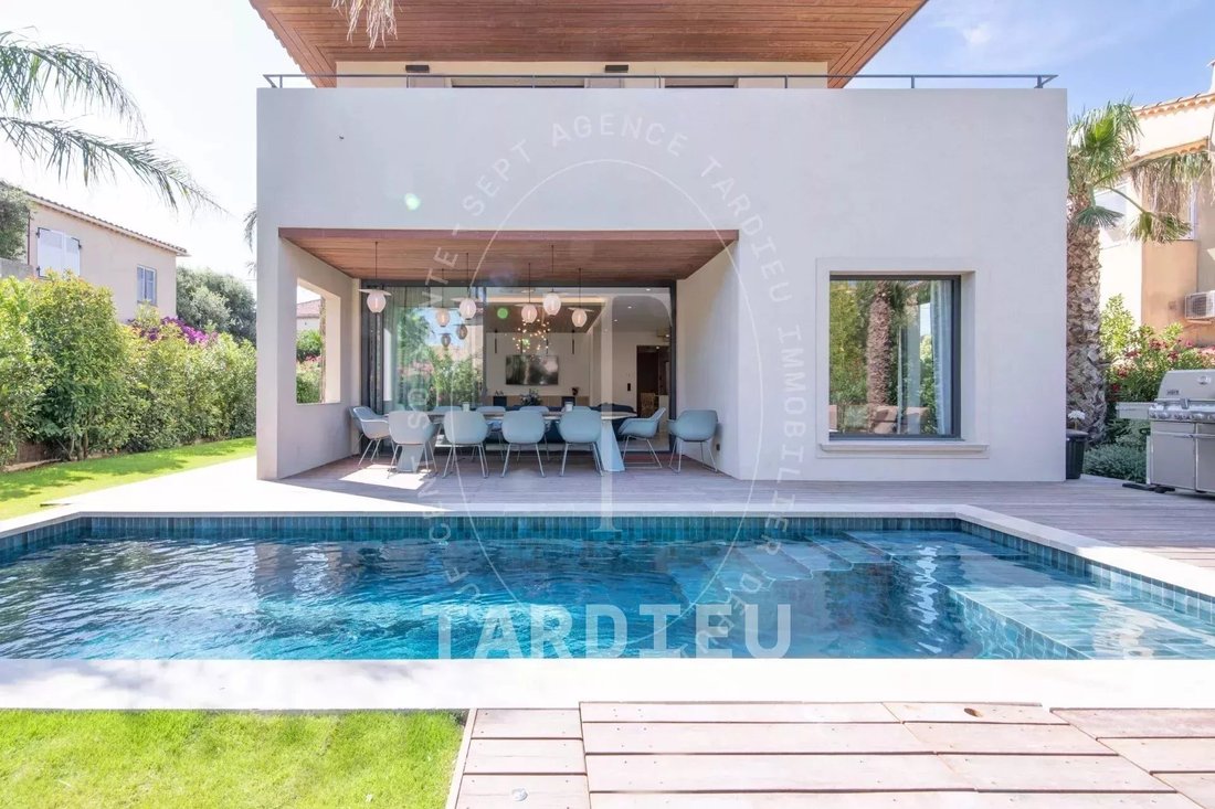 House in Zone Ouest Urbaine, Saint-Tropez, France 1 - 14968108