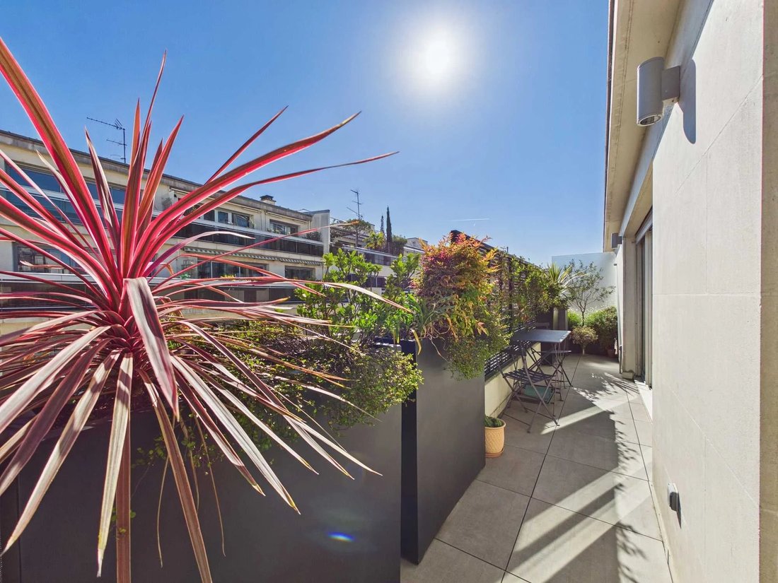 Apartment in Cambronne-Garibaldi, Paris 15e Arrondissement, Paris 2 - 17650355