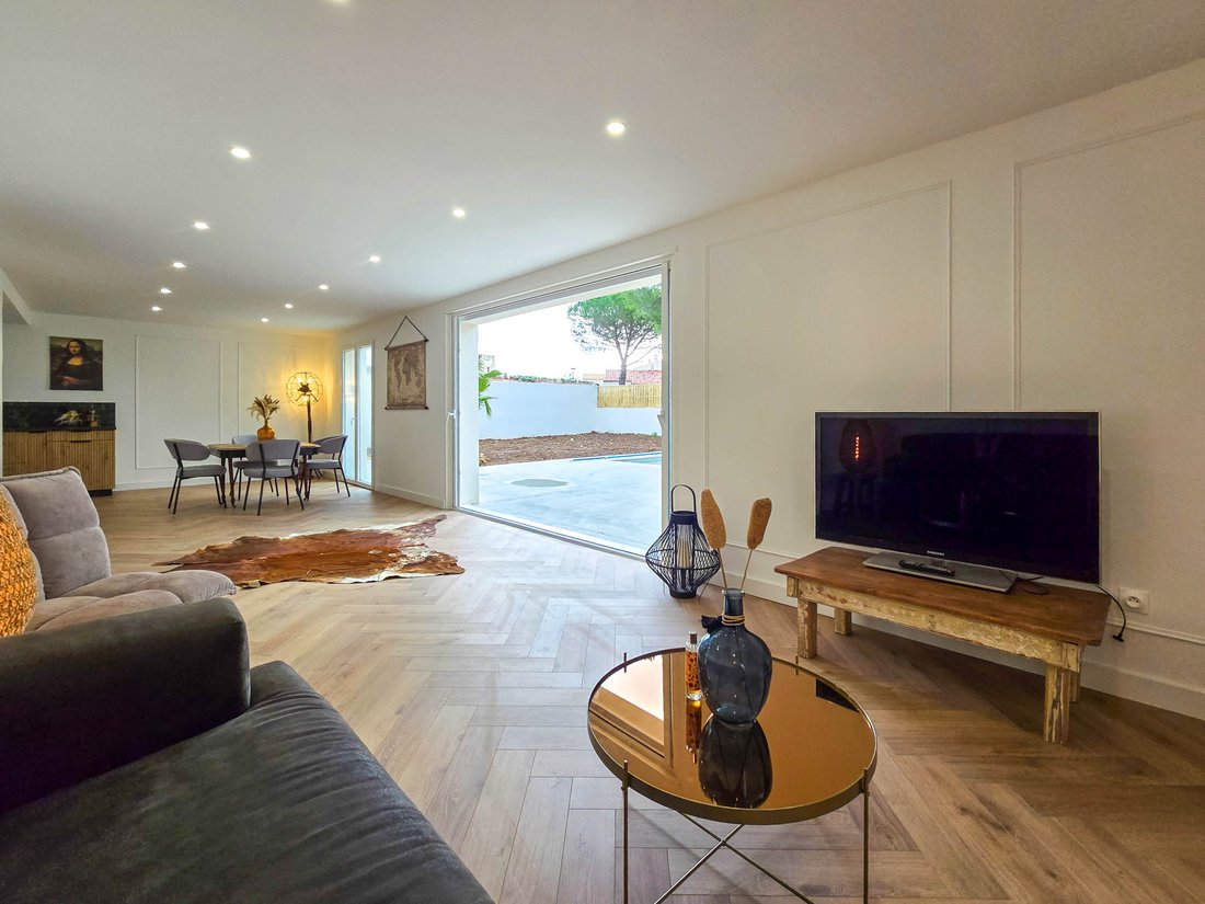House in Balaruc-les-Bains, Occitania, France 5 - 17646362