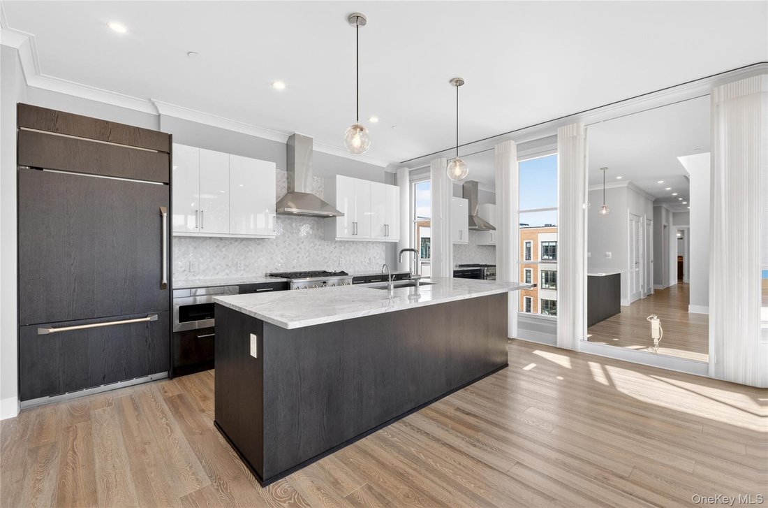 Condo in Glen Cove, New York, United States 3 - 17648521