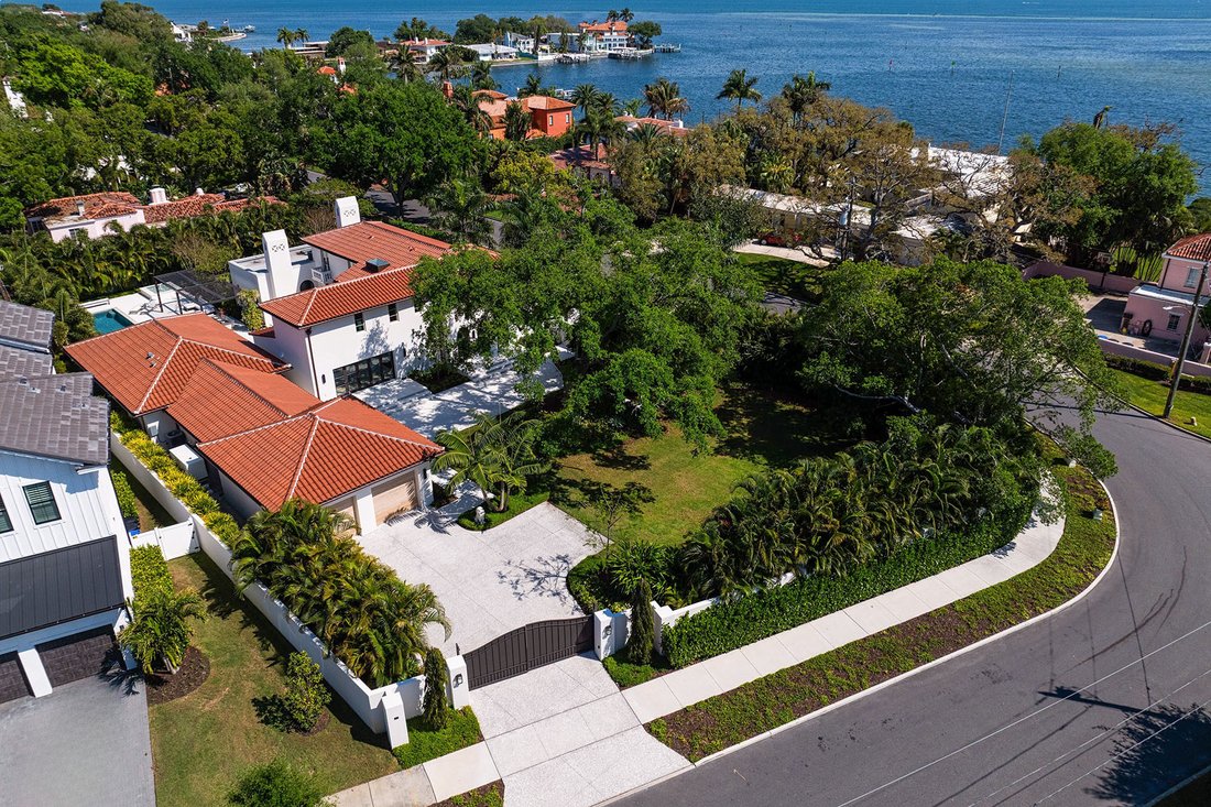 House in St. Petersburg, Florida, United States 2 - 17644639