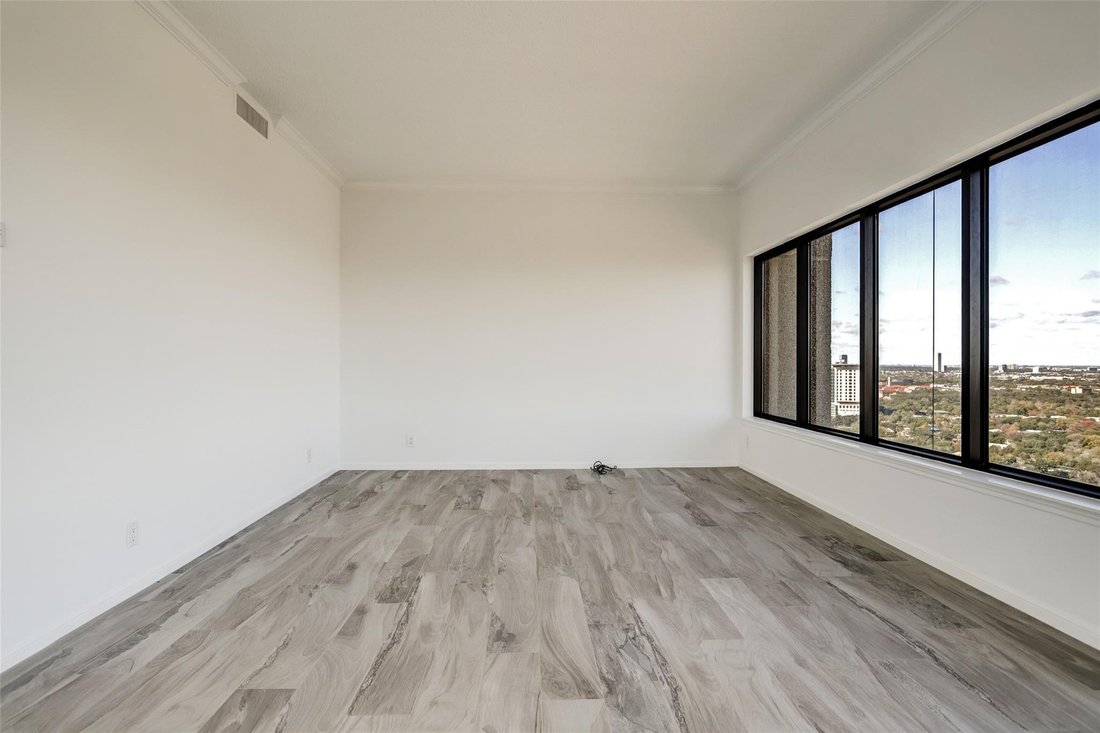 Condo in Houston, Texas, United States 4 - 17649440