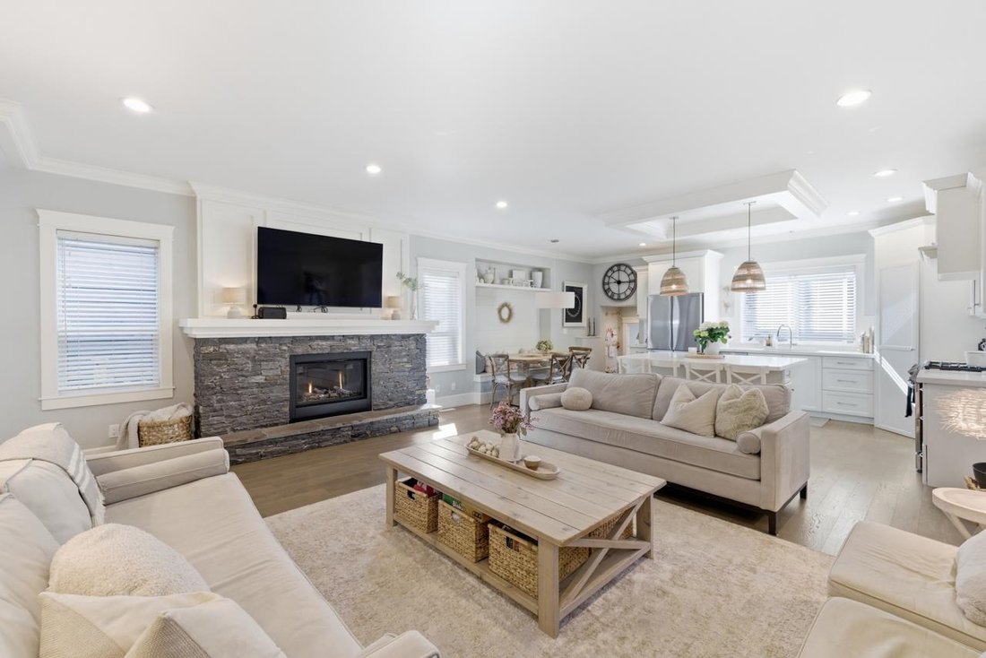 House in Surrey, British Columbia, Canada 5 - 17650106