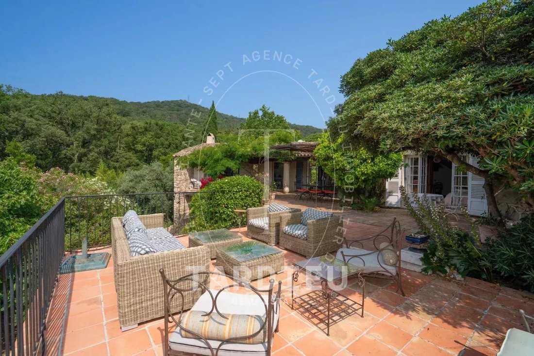 Villa in Grimaud, Provence-Alpes-Côte d'Azur, France 1 - 15802435