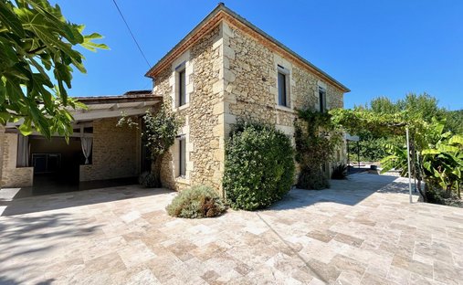 House in Cadillac-sur-Garonne, Nouvelle-Aquitaine, France 1