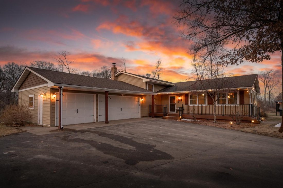 House in Wyanett, Minnesota, United States 1 - 17652495