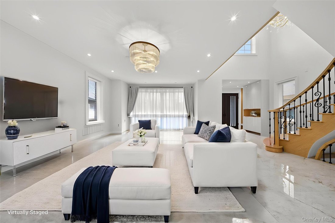House in New York, New York, United States 3 - 17653812