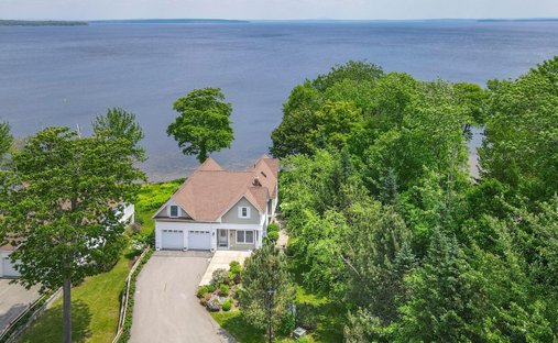 House in Belfast, Maine, United States 1
