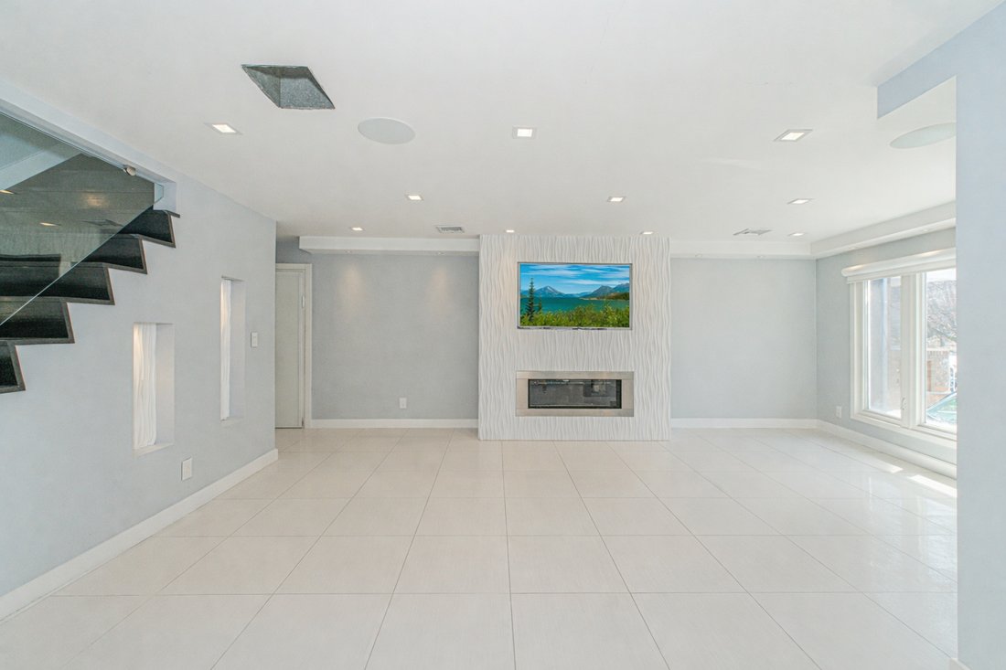 House in New York, New York, United States 5 - 17646227