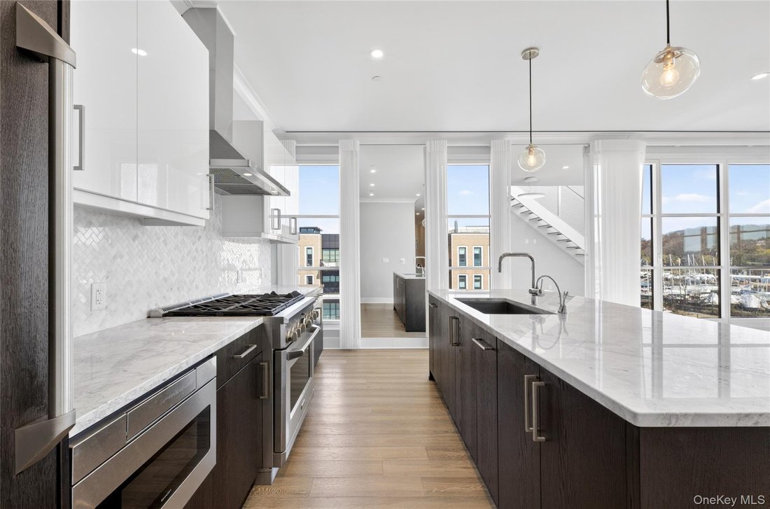 Condo in Glen Cove, New York, United States 4 - 17648521