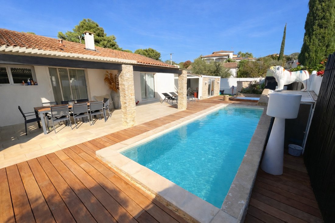 House in Balaruc-les-Bains, Occitania, France 1 - 17646324