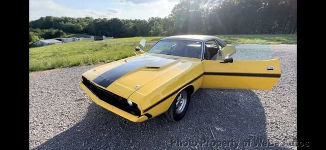 Dodge Challenger in Calverton, NY, United States 2 - 17660127