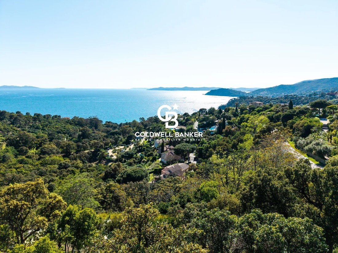 Land in Rayol-Canadel-sur-Mer, Provence-Alpes-Côte d'Azur, France 4 - 17647019