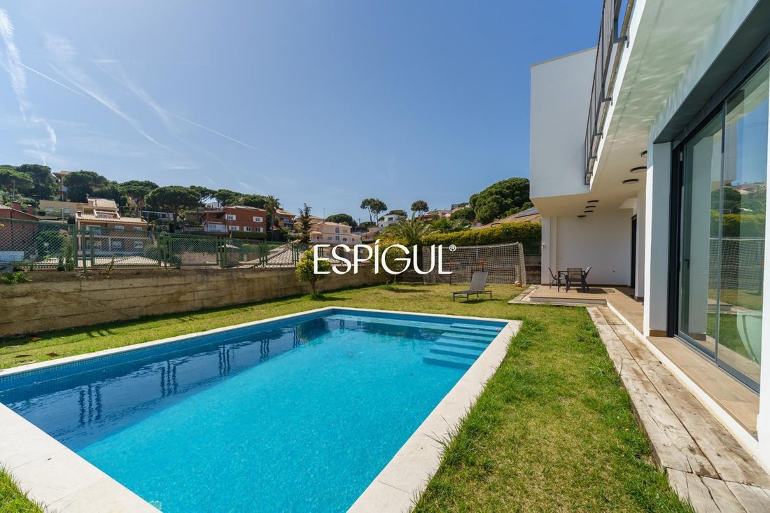 Villa in Premia de Dalt, Catalonia, Spain 5 - 17341273