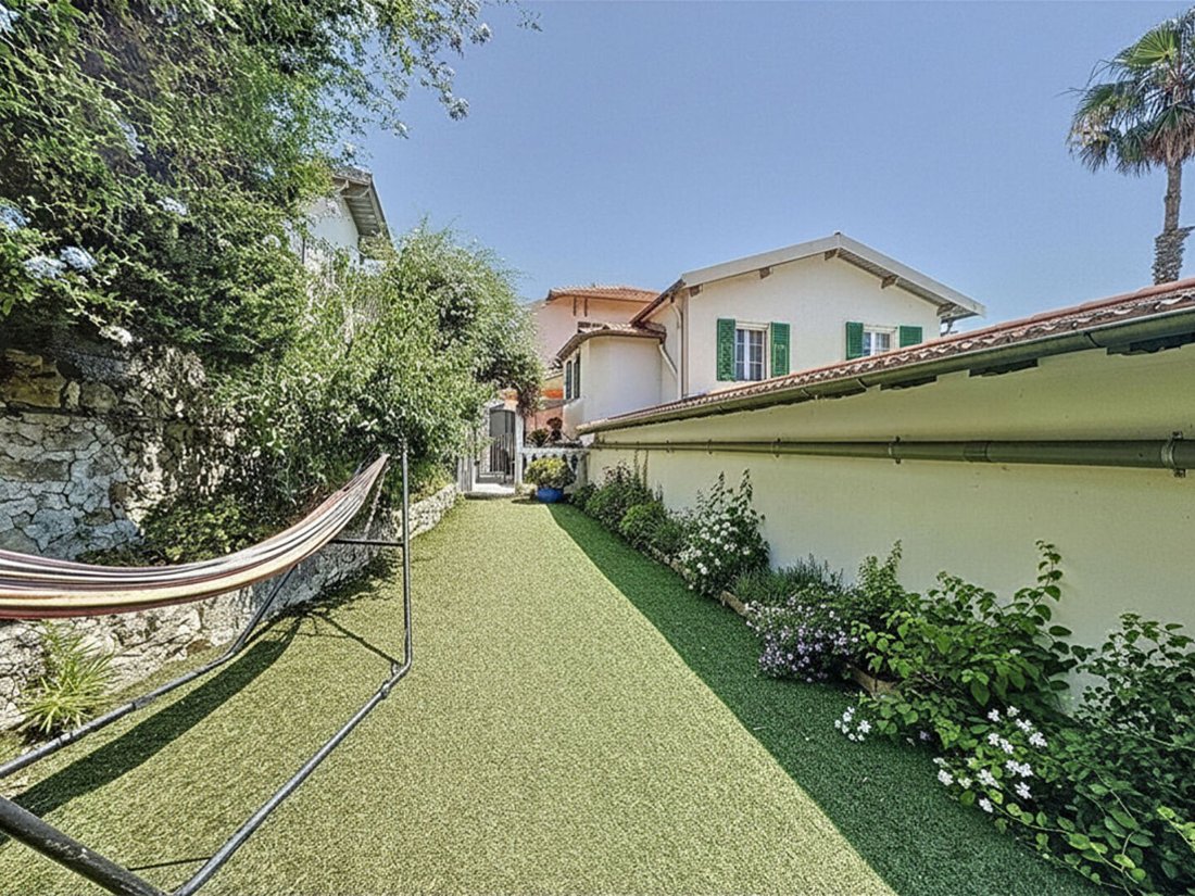 Wohnung in Dorf-Cros de Caste-Coupiere-Mont Gros, Roquebrune-Cap-Martin, Frankreich 2 - 17541449