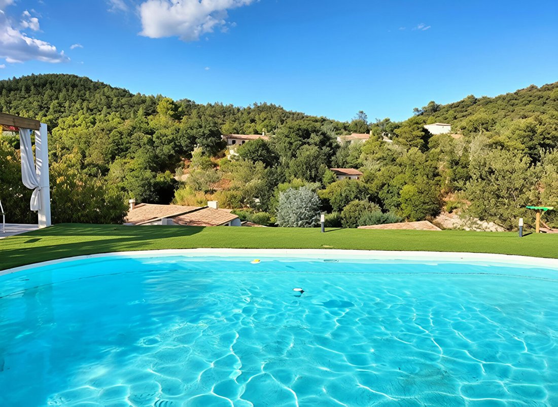 Villa in Nord, Vidauban, France 2 - 17646801