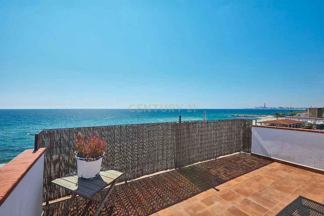 Villa in Montgat, Catalonia, Spain 2 - 17655916