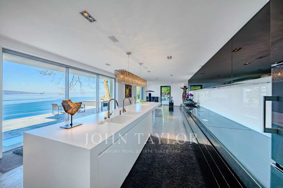 Villa in Saint-Saphorin, Vaud, Switzerland 2 - 17647099