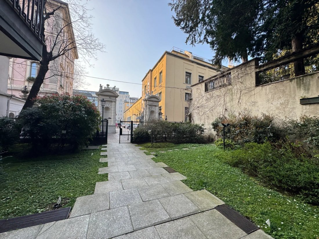 Estate in Historic Center, Milan, Lombardy 1 - 17645819