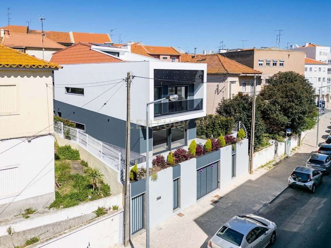 Villa in Almada, Cova da Piedade, Pragal e Cacilhas, Setubal, Portugal 2 - 16845031