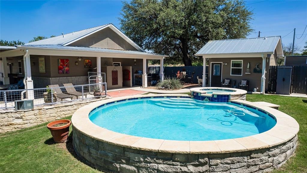 House in San Saba, Texas, United States 1 - 17660071