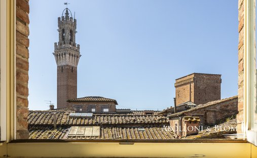 Apartment in Historic Center, Siena, Tuscany 1