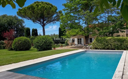 Villa in Cavaillon, Provence-Alpes-Côte d'Azur, France 1