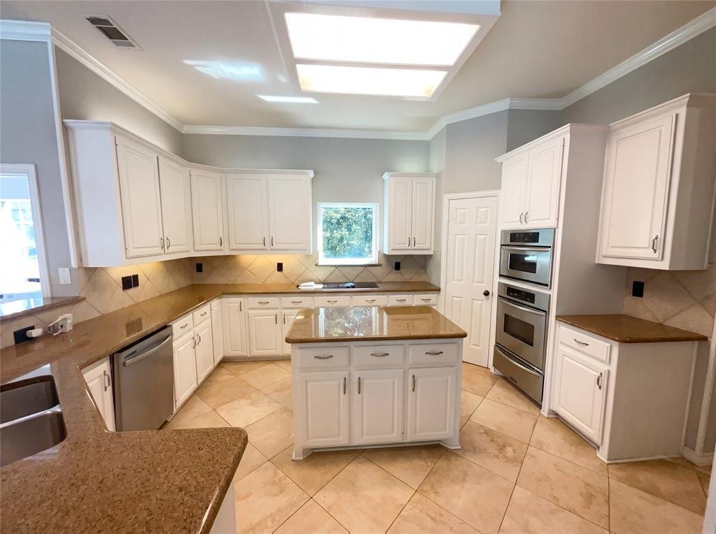 House in Plano, Texas, United States 3 - 17649570