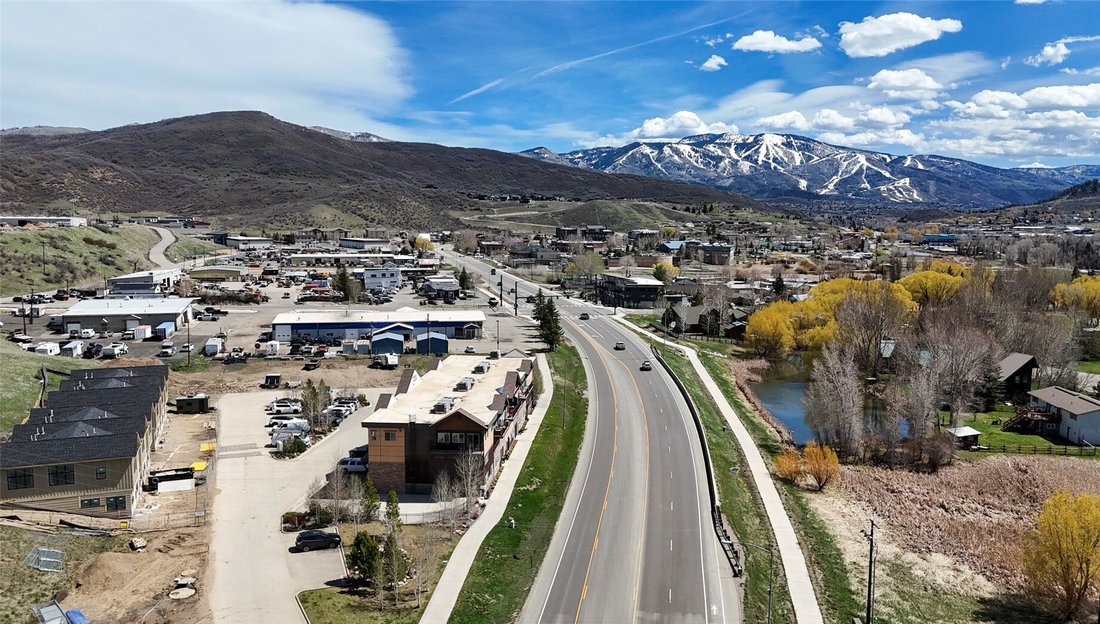 House in Steamboat Springs, Colorado, United States 2 - 17656818