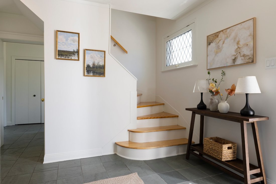 House in Saint-Lambert, Quebec, Canada 4 - 17656072