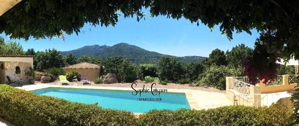 Villa in Les Adrets-de-l'Estérel, Provence-Alpes-Côte d'Azur, France 1 - 17647042