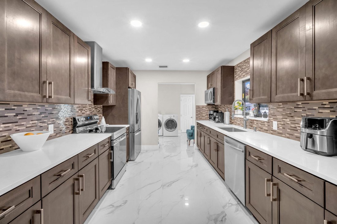 House in Miami, Florida, United States 2 - 17645104